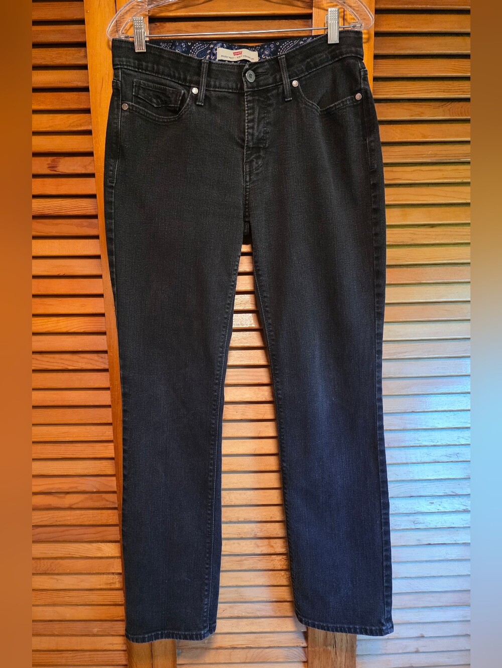 Levi’s 525 Perfect Waist Straight Leg Classic Black Women's Jeans Size 10M
